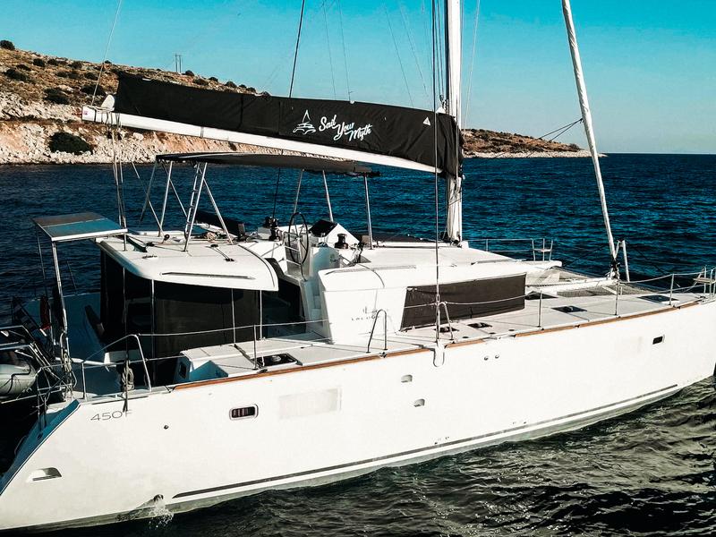 Book yachts online - catamaran - Lagoon 450  Flybridge - Relax - rent