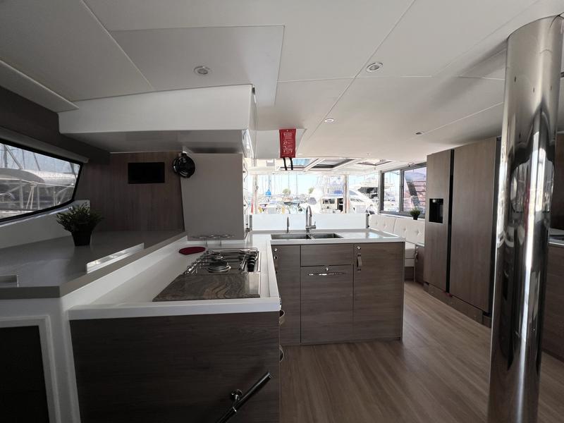 Book yachts online - catamaran - Bali 4.8 - Holiday - rent