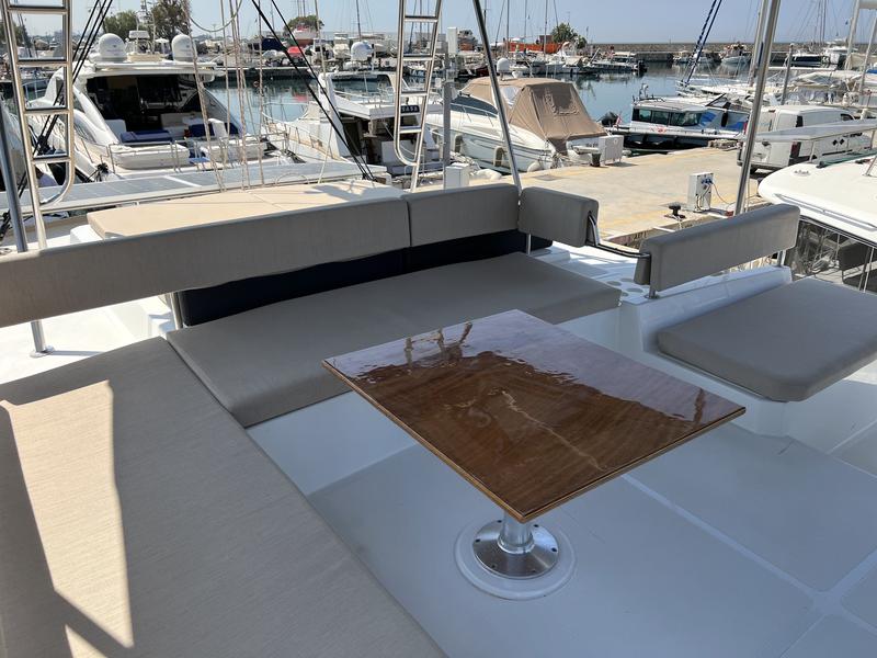 Book yachts online - catamaran - Bali 4.6 (5+1 cab) - Freedom - rent