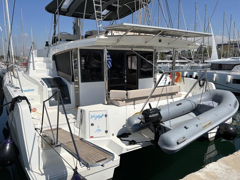 Book yachts online - catamaran - Bali 4.6 (5+1 cab) - Freedom - rent
