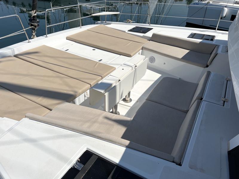 Book yachts online - catamaran - Bali 4.6 (5+1 cab) - Freedom - rent