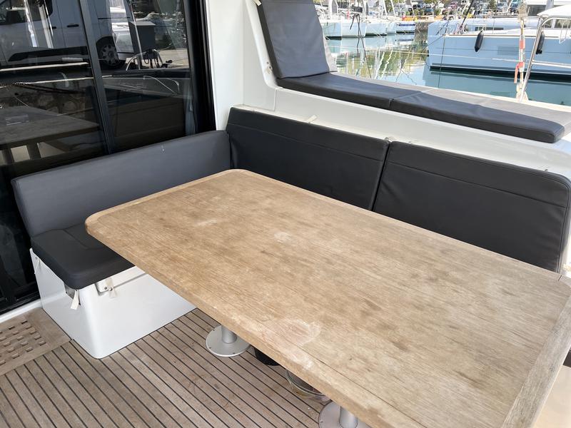 Book yachts online - catamaran - Lagoon 42 - Sea Hawk - rent