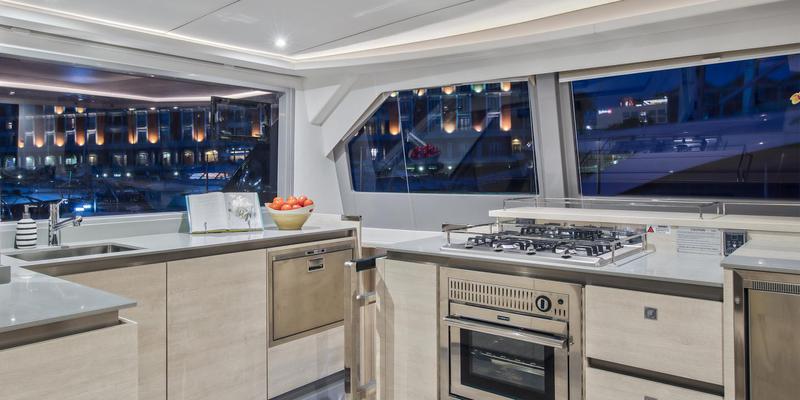 Book yachts online - catamaran - Moorings 5000 - Moorings 5000 (2019) - rent