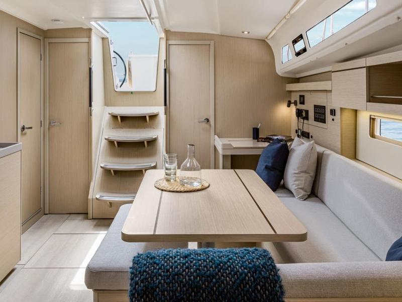 Book yachts online - sailboat - Moorings 42.3 - Moorings 42.3 (2022) - rent
