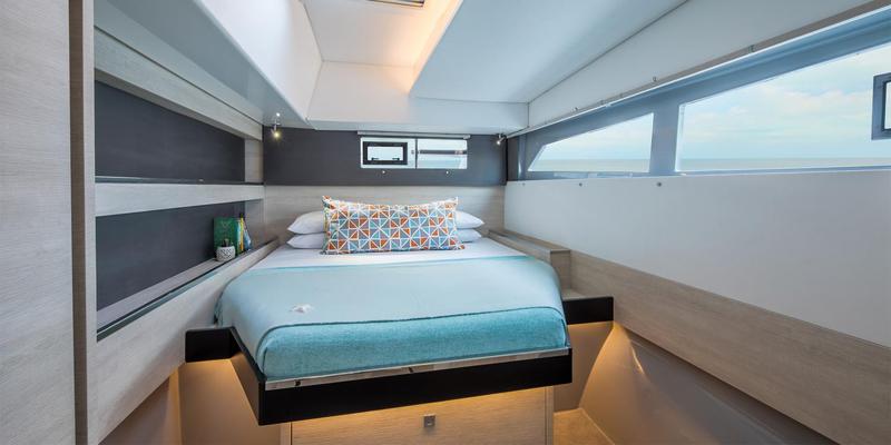 Book yachts online - catamaran - Moorings 5000 - Moorings 5000 (2019) - rent
