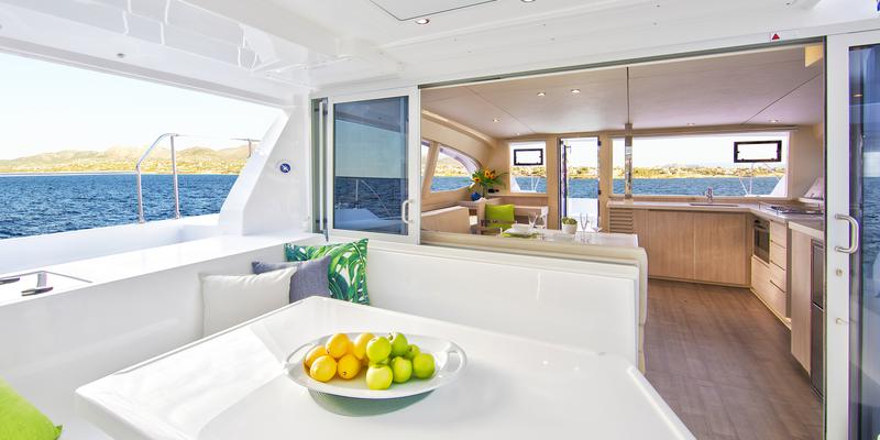 Book yachts online - catamaran - Moorings 4000/3 - Moorings 4000/3 (2017) - rent