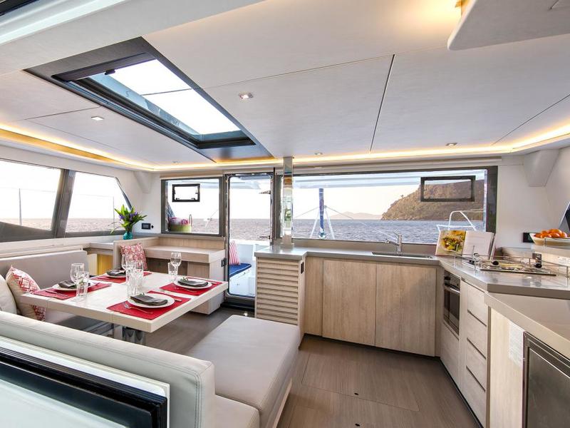 Book yachts online - catamaran - Moorings 4500L - Moorings 4500L (2021) - rent