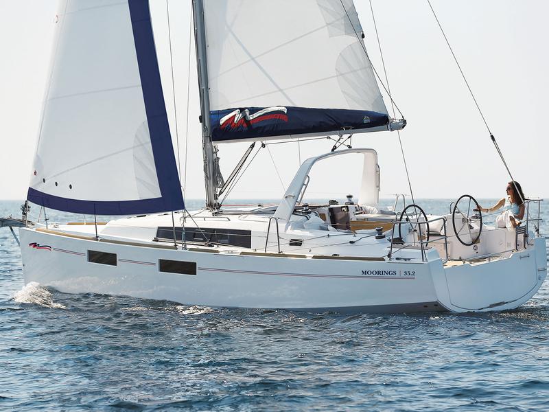 Book yachts online - sailboat - Moorings 352 - Moorings 352 (2017) - rent