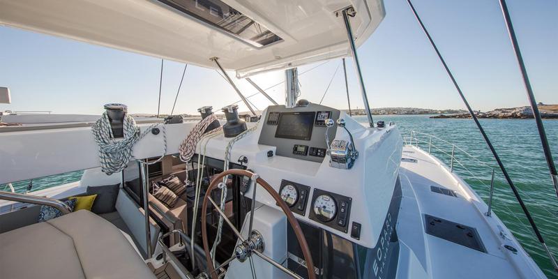 Book yachts online - catamaran - Moorings 5000-5 - Moorings 5000-5 (2020) - rent
