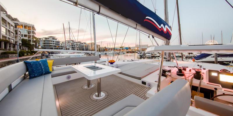 Book yachts online - catamaran - Moorings 5000-5 - Moorings 5000-5 (2020) - rent