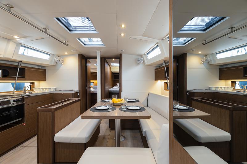 Book yachts online - sailboat - Oceanis 46.1 - Vienna Princess | Bow Thruster, Solar Panel, 12 pax - rent