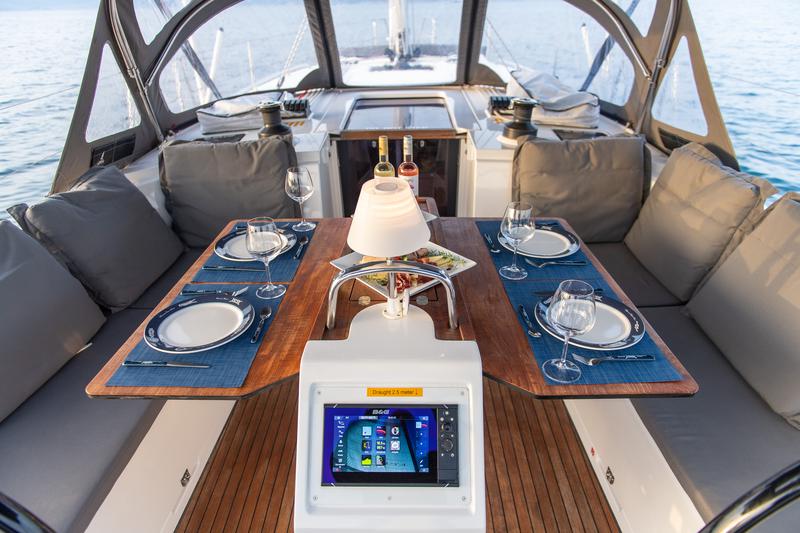 Book yachts online - sailboat - Bavaria C42 - Karpouzi | A/C, Bow Thruster, Full teak deck - rent