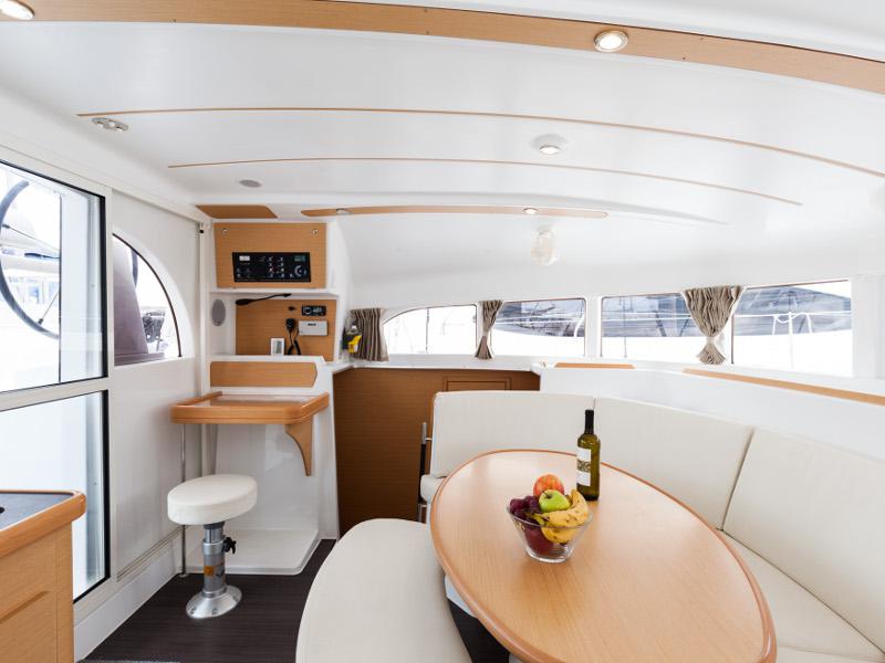 Book yachts online - catamaran - Lagoon 380 - Vienna | Solar Panel, Inverter - rent