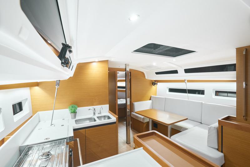 Book yachts online - sailboat - Sun Odyssey 440 - Nymeria | Water-maker, Solar Panel, Teak Cockpit - rent