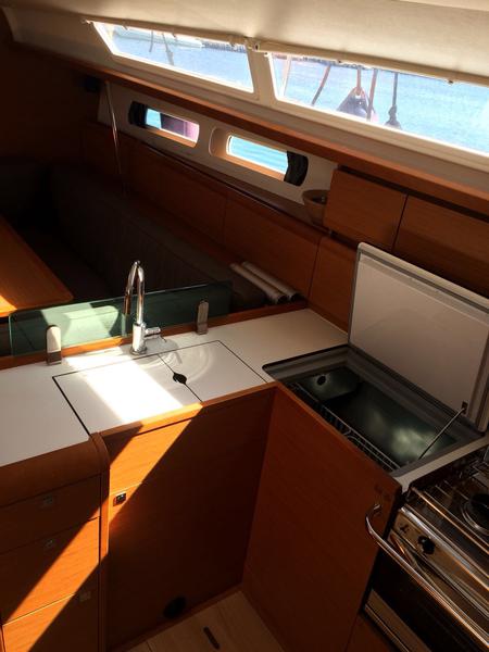 Book yachts online - sailboat - Sun Odyssey 449 - Luna  - rent