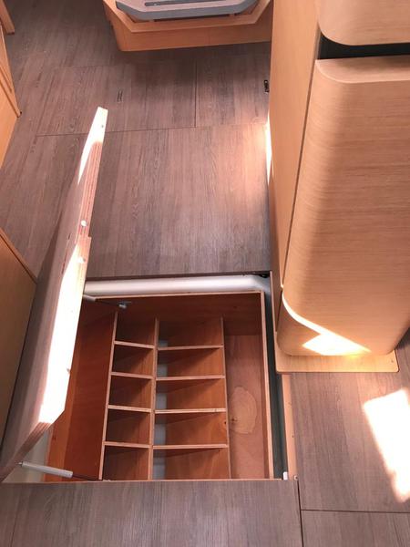 Book yachts online - sailboat - Sun Odyssey 410 - Bella - rent