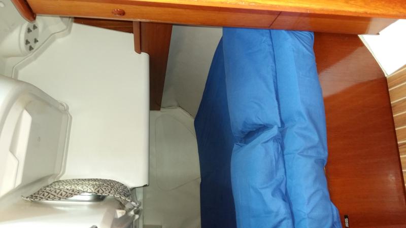 Book yachts online - sailboat - Jeanneau Sun Odyssey 35 - Mastef - rent