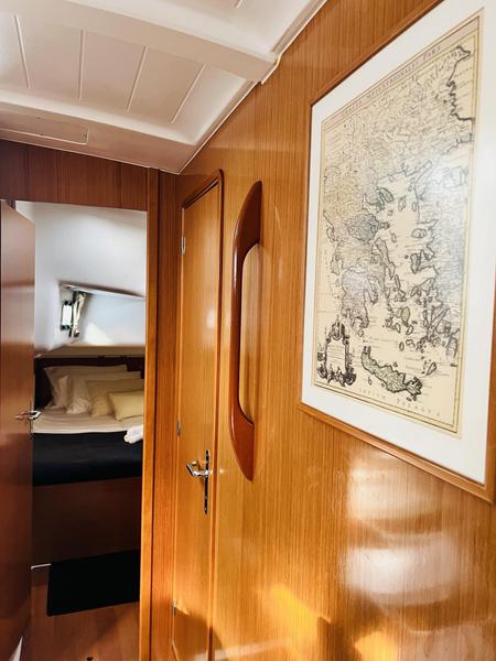Book yachts online - sailboat - Cyclades 50.5 - Gentle Wind (A/C, generator, electric heads,solar panel) - rent