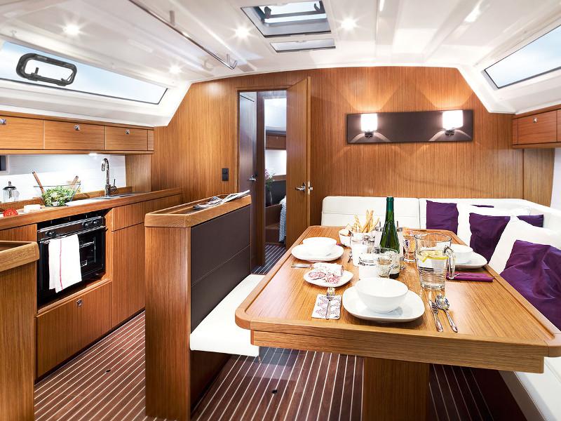 Book yachts online - sailboat - Bavaria Cruiser 46 - B46-14-T - rent