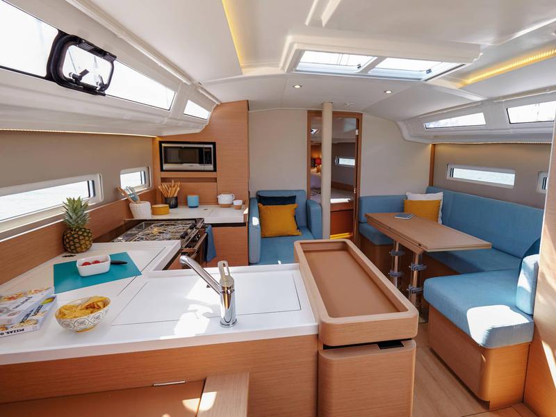 Book yachts online - sailboat - Sun Odyssey 410 - SO410-23-S - rent