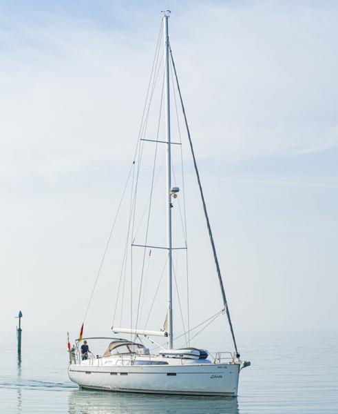 Book yachts online - sailboat - Bavaria Cruiser 46 - Libertà - rent