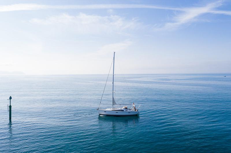 Book yachts online - sailboat - Bavaria Cruiser 41 - Libeccio - rent