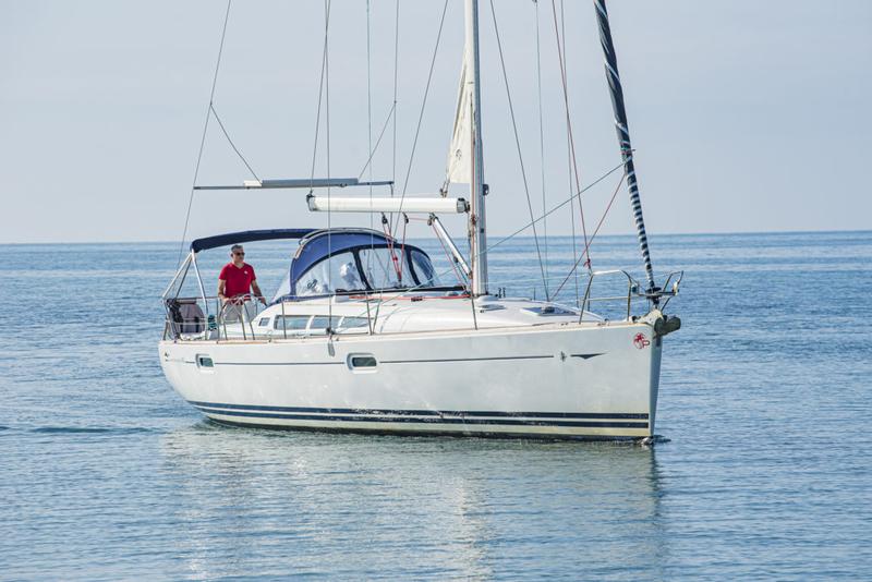 Book yachts online - sailboat - Sun Odyssey 42 i - Benoit - rent