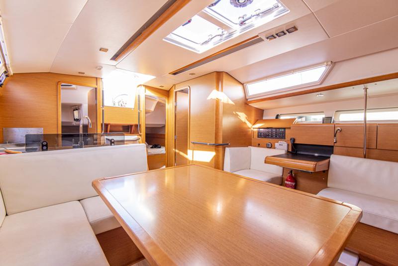 Book yachts online - sailboat - Sun Odyssey 439 - Ribelle - rent