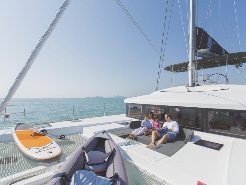Book yachts online - catamaran - Lagoon 52F - Blue Moon - rent