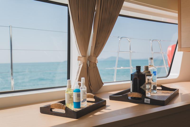 Book yachts online - catamaran - Lagoon 52F - Blue Moon - rent