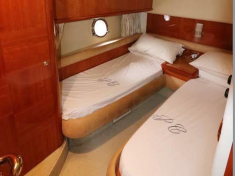 Book yachts online - motorboat - Azimut 55 Evolution - After 8 - rent