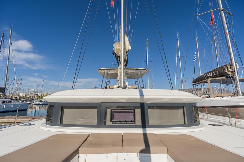 Book yachts online - catamaran - Lagoon 50 (6 cabs) -  Skippered - PELAGIC CAT - rent