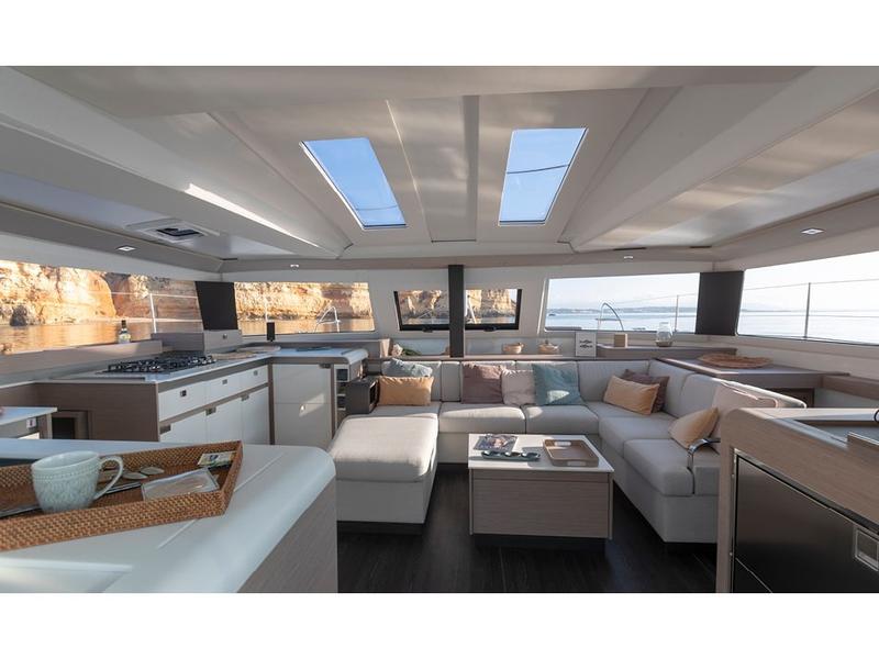 Book yachts online - catamaran - Elba 45 - PHOEBE - rent