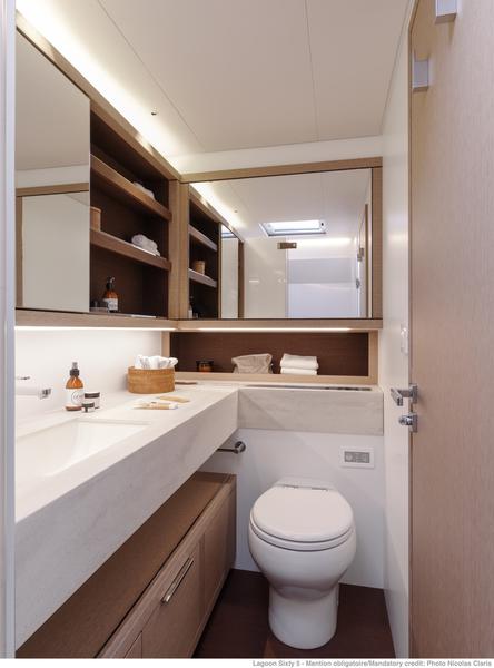 Book yachts online - catamaran - Lagoon Sixty 5 - WHITE CAPS - rent