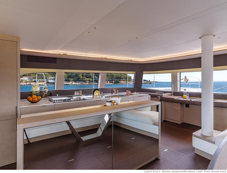 Book yachts online - catamaran - Lagoon Sixty 5 - WHITE CAPS - rent