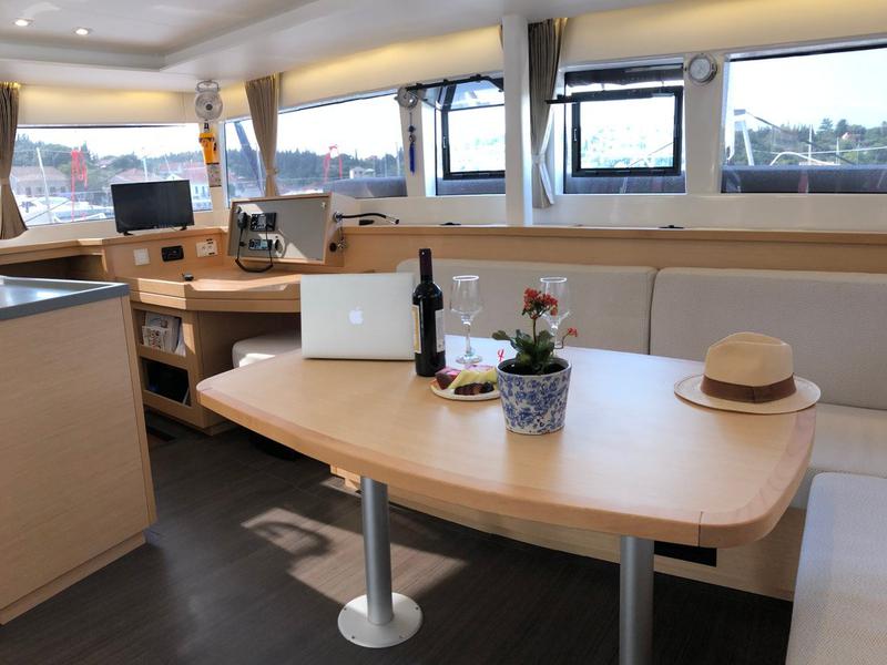 Book yachts online - catamaran - Lagoon 450F - ARISTOFANIS - rent