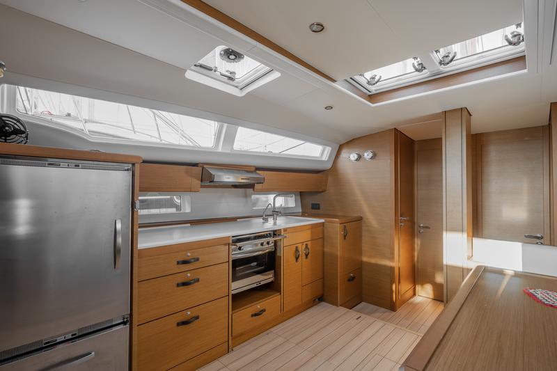 Book yachts online - sailboat - Jeanneau 54 - OUR LADY - rent