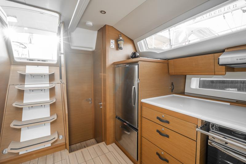 Book yachts online - sailboat - Jeanneau 54 - OUR LADY - rent