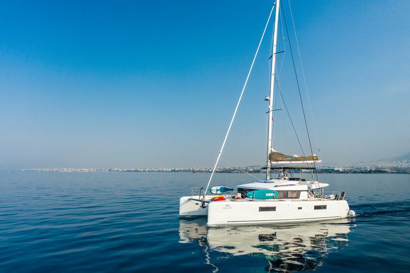 Book yachts online - catamaran - Lagoon 52F - VALIUM52 - rent