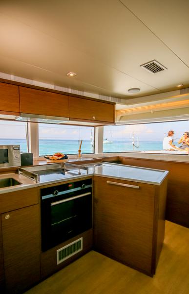 Book yachts online - catamaran - Lagoon 52F - VALIUM52 - rent