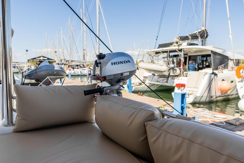 Book yachts online - catamaran - Bali 4.1 - 11 - ZEUS - rent