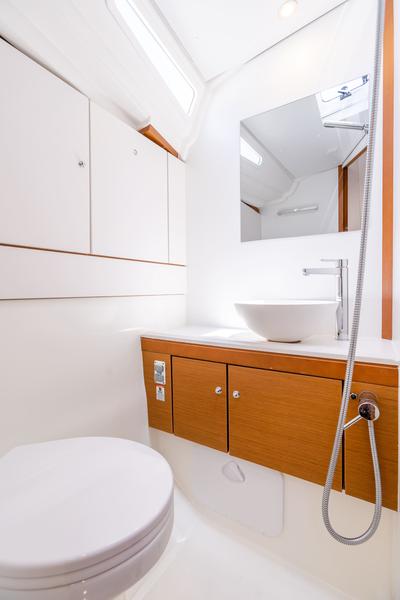 Book yachts online - sailboat - Jeanneau 54 - PANAYIOTIS K - rent
