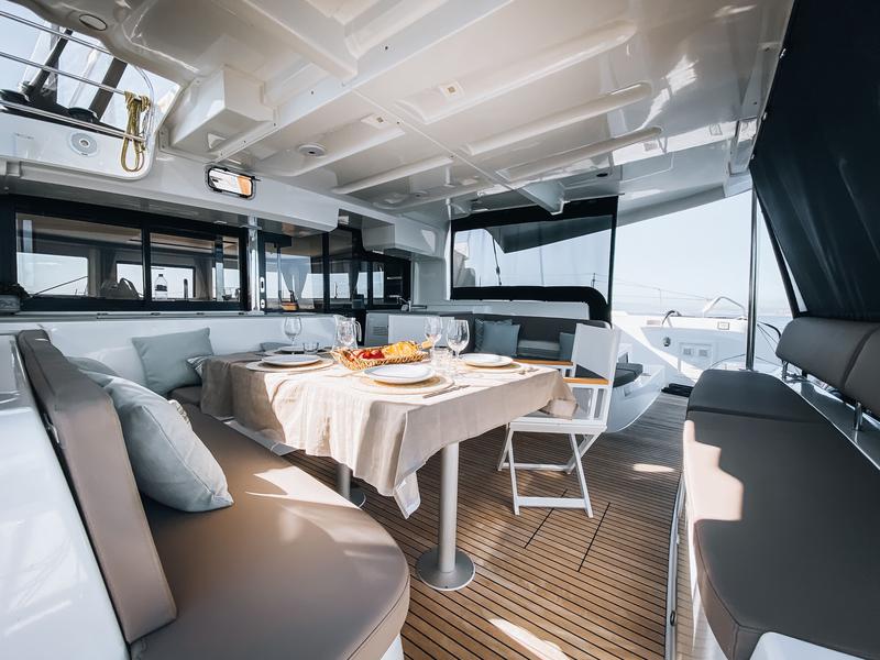 Book yachts online - catamaran - Lagoon 46 - Skippered - KIDEGE - rent