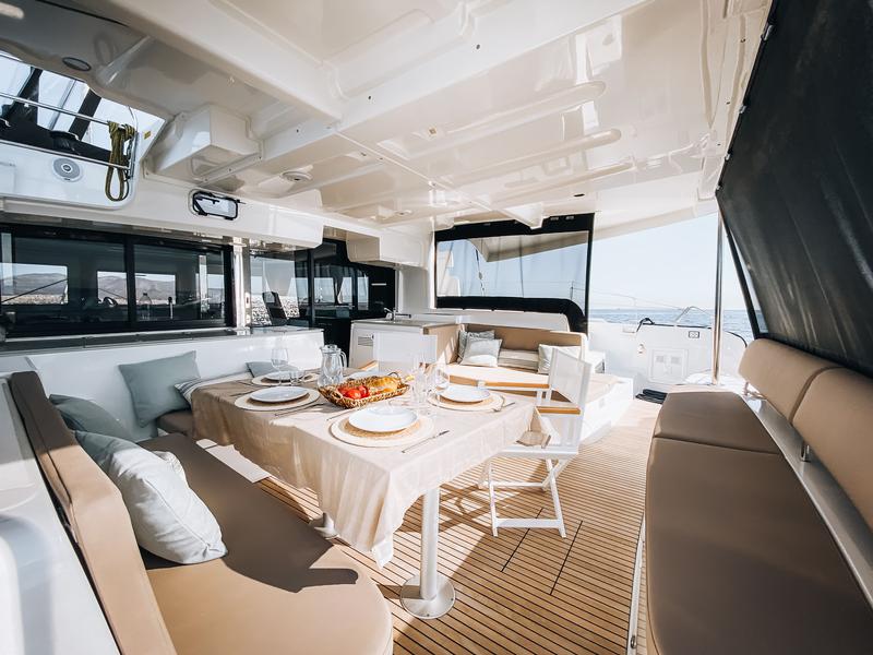 Book yachts online - catamaran - Lagoon 46 - Skippered - KIDEGE - rent