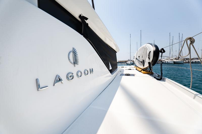 Book yachts online - catamaran - Lagoon 46 - Skippered - KIDEGE - rent