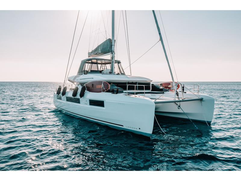 Book yachts online - catamaran - Lagoon 50 - ONEIDA 2 - rent