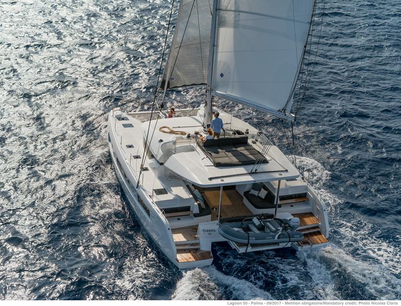 Book yachts online - catamaran - Lagoon 50 - ONEIDA 2 - rent