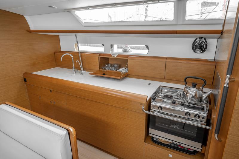Book yachts online - sailboat - Sun Odyssey 479 - ALPHA - rent