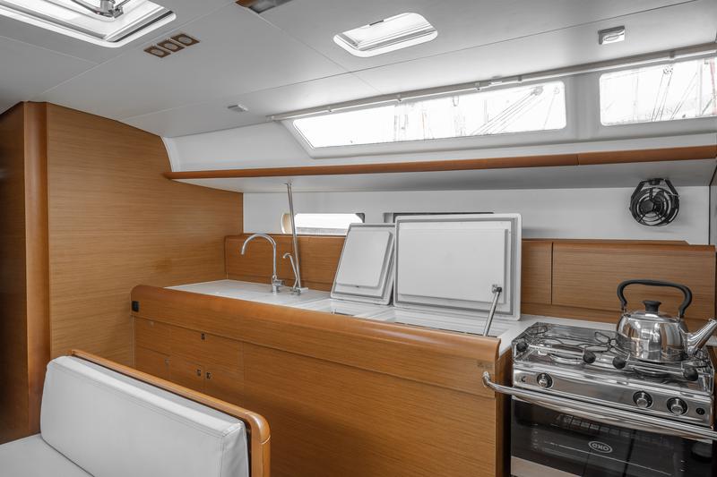 Book yachts online - sailboat - Sun Odyssey 479 - ALPHA - rent