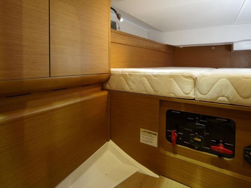 Book yachts online - sailboat - Sun Odyssey 439 - ALIKI - rent